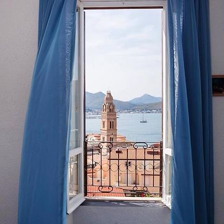 Guarinelli 88 Bed and Breakfast Gaeta Rum bild