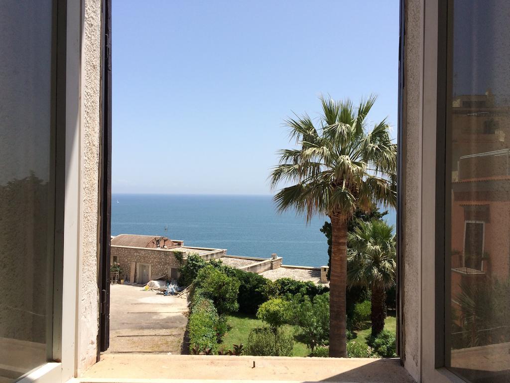 Guarinelli 88 Bed and Breakfast Gaeta Rum bild